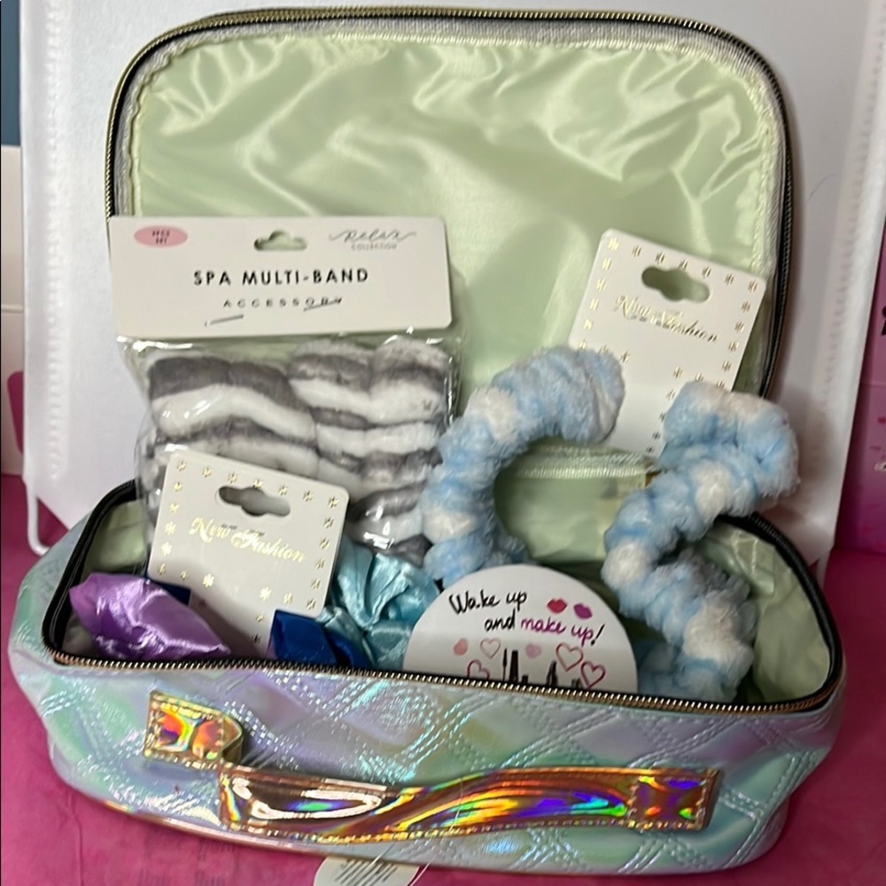 Silver and Red Quilted Cosmetic Bag with Accessories - Picture 4 of 5